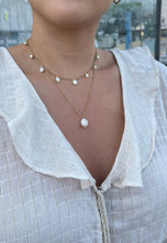 Cargar imagen en el visor de la galería, Pearl Necklace
