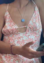 Cargar imagen en el visor de la galería, Blue Flower Necklace
